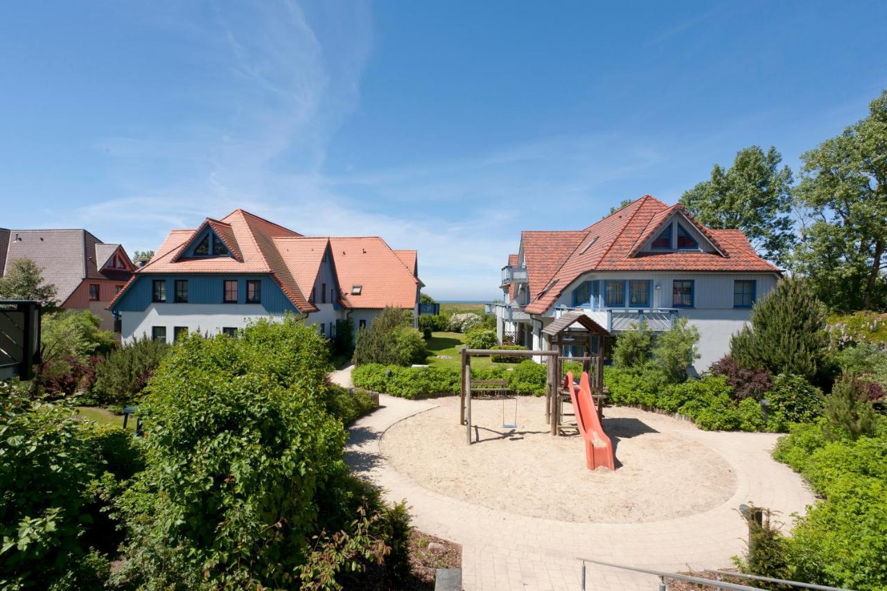 Moby Dick Hotel & Ferienwohnungen Wustrow  Exterior foto